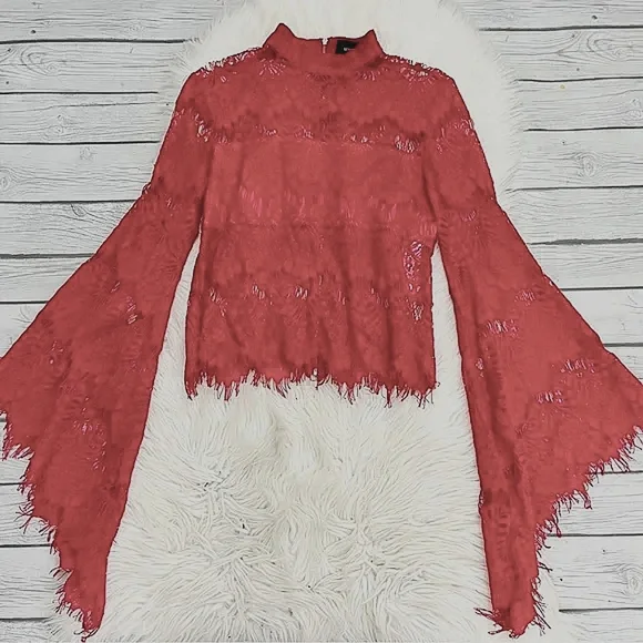 MinkPink Drama Queen Burgundy Lace Zip Back Bell Sleeve Top size M - Picture 8 of 11